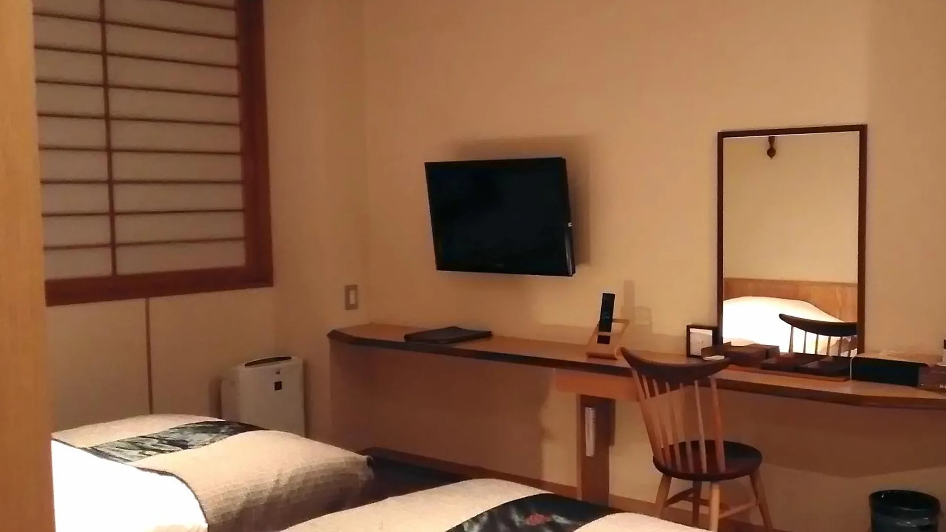 Niseko Konbu Onsen Tsuruga Moku-No-Sho Hotel