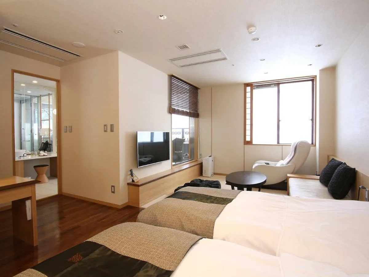 Ryokan Niseko Konbu Onsen Tsuruga Moku-No-Sho Hotel